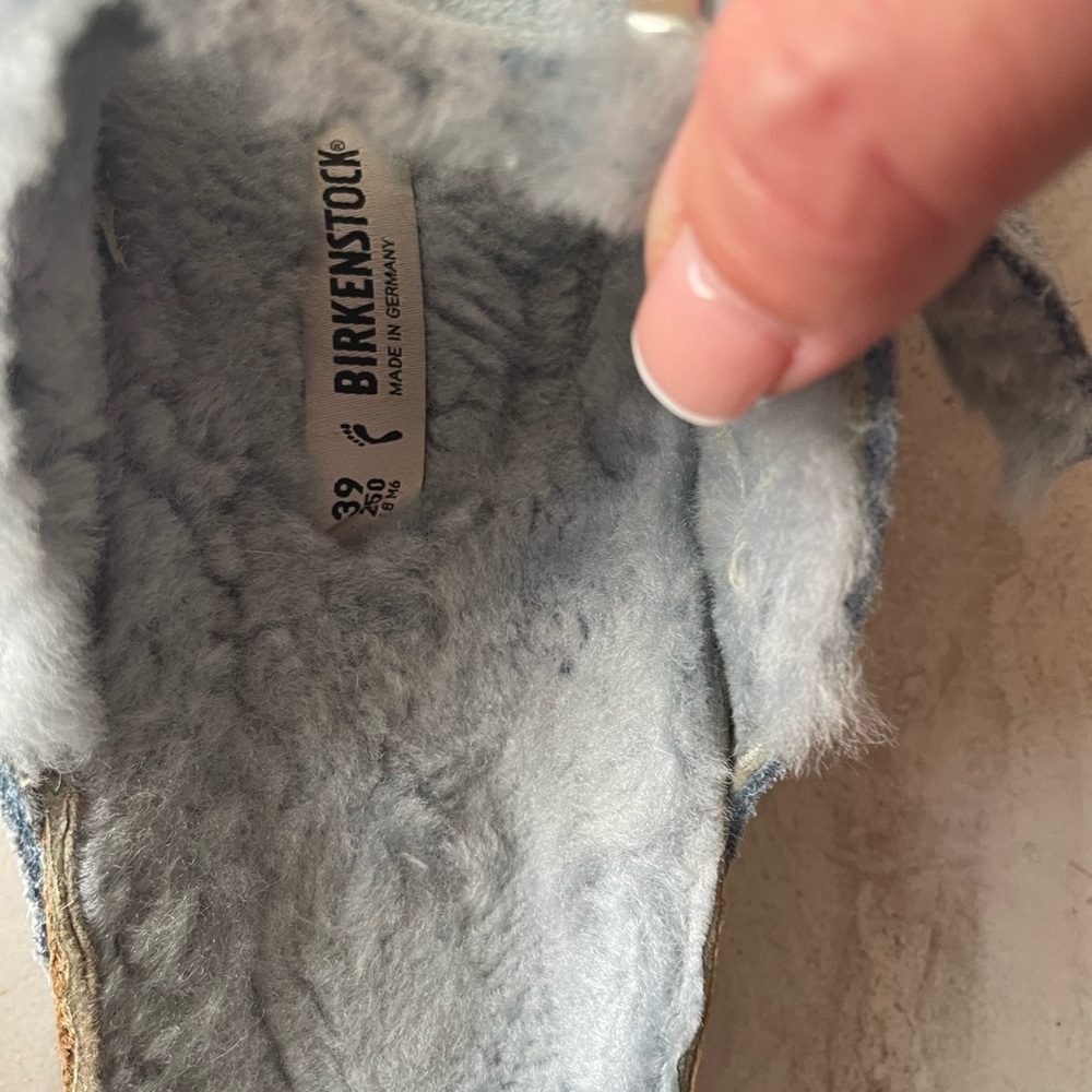 Fuzzy baby blue Birkenstocks - Picture 4 of 4